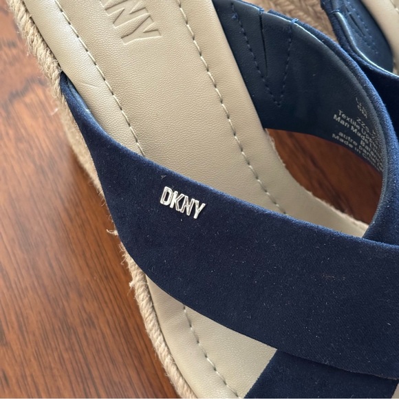 DKNY Navy Crisscross Espadrille Wedge Sandals - Women’s Size 6 - Picture 3 of 7